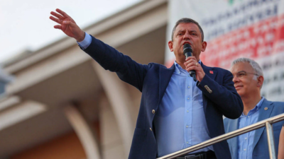 Partisinin Bursa İl Başkanlığı’nda konuşan CHP lideri Özel, Hazine ve