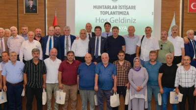 Ortahisar Belediye Başkanı Ahmet Kaya, muhtarlarla bir araya geldiği istişare