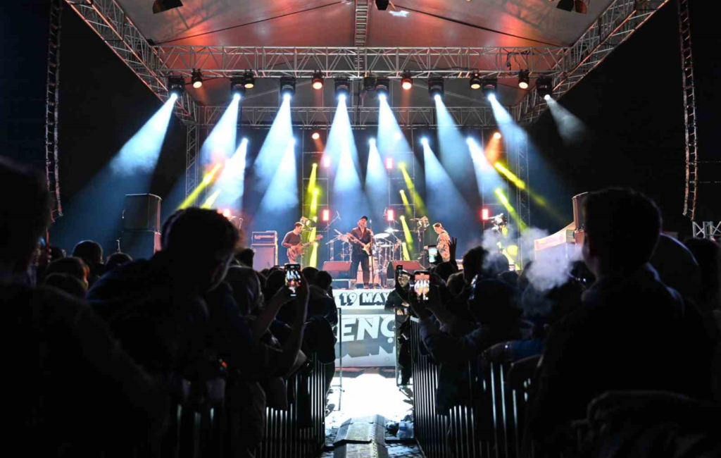 Şişli Belediyesi, ‘Habitat Live Müzik Festivali’ ile sanatseverleri müzikle buluşturuyor.