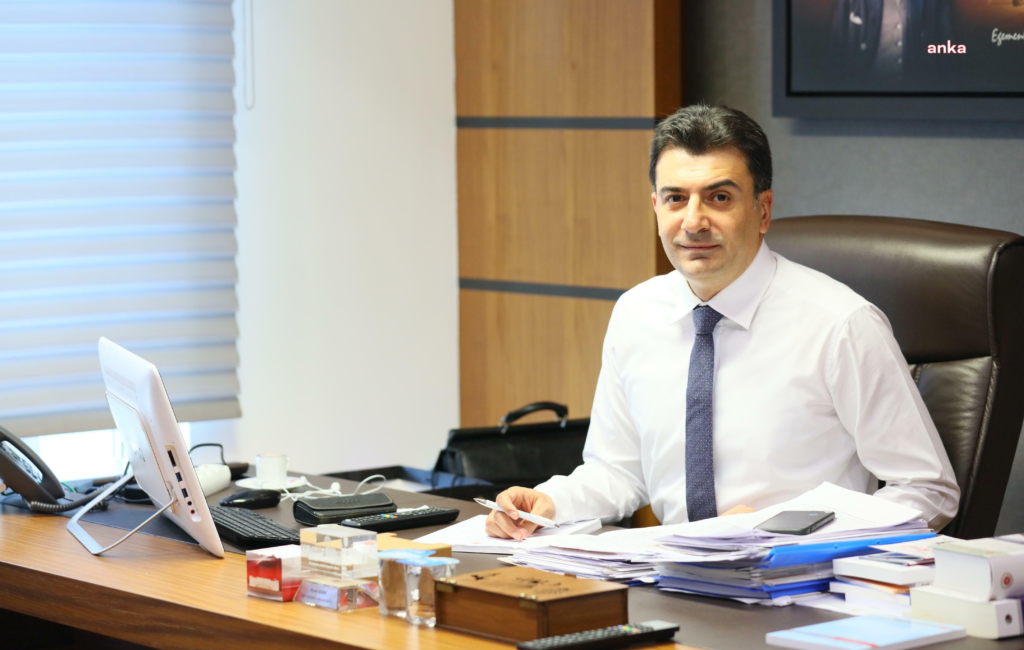 CHP İstanbul Milletvekili Zeynel Emre, yapay zekaya yönelik gelişmelerin ve