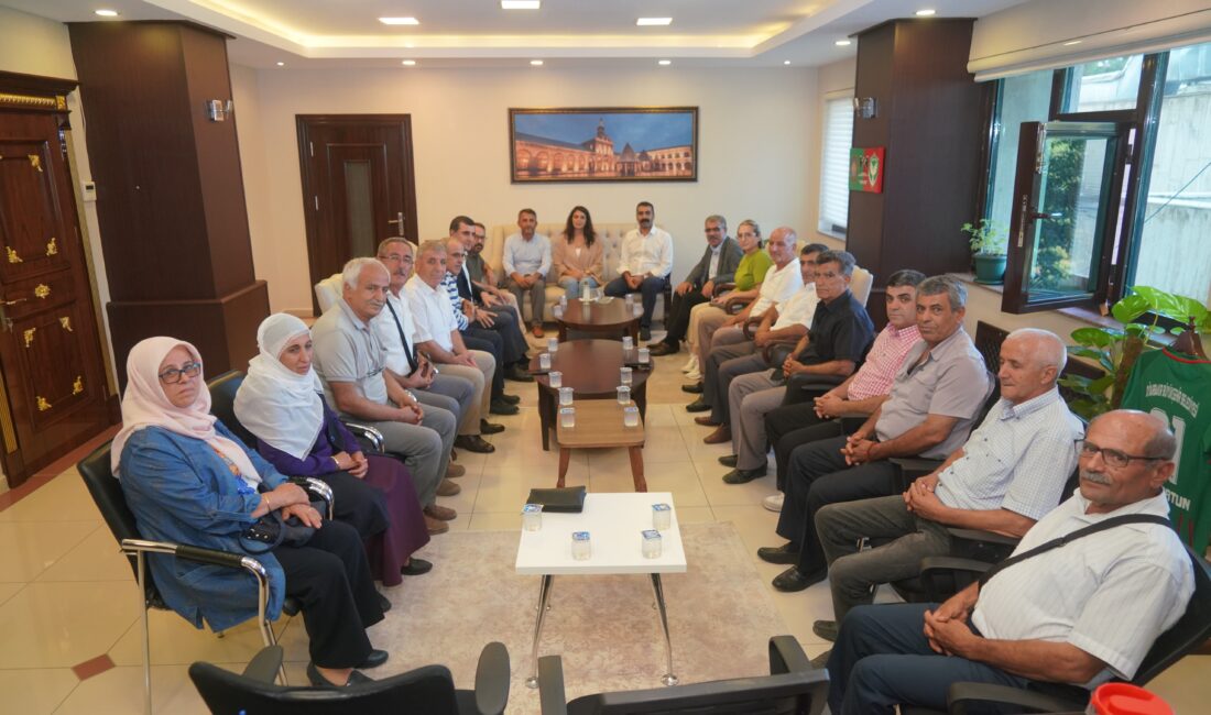Diyarbakır Büyükşehir Belediyesi Eş Başkanı Doğan Hatun, Lice Muhtarlar Derneği