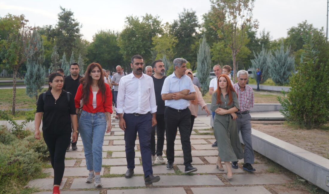 Diyarbakır Büyükşehir Belediyesi Eş Başkanı Doğan Hatun, Yenişehir Millet Bahçesinde