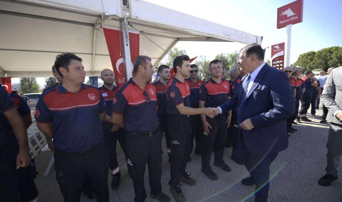 İzmir Büyükşehir Belediye Başkanı Dr. Cemil Tugay katıldığı radyo yayınında