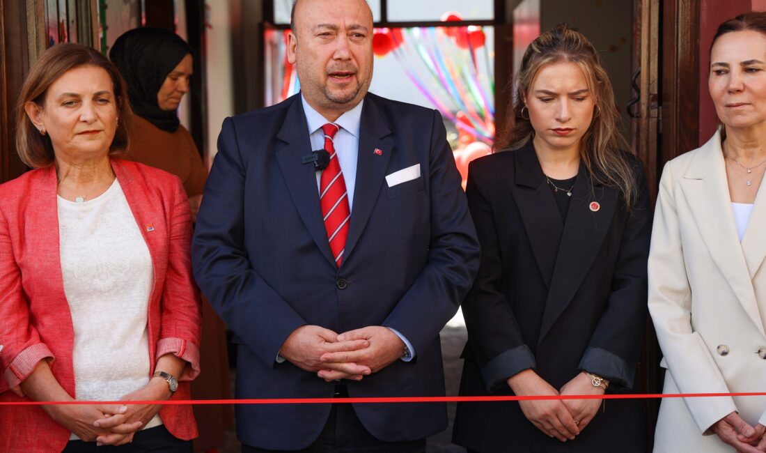 Uşak Belediyesi Elma Şekeri Gündüz Bakımevi ve Kreş Açılışı Yoğun