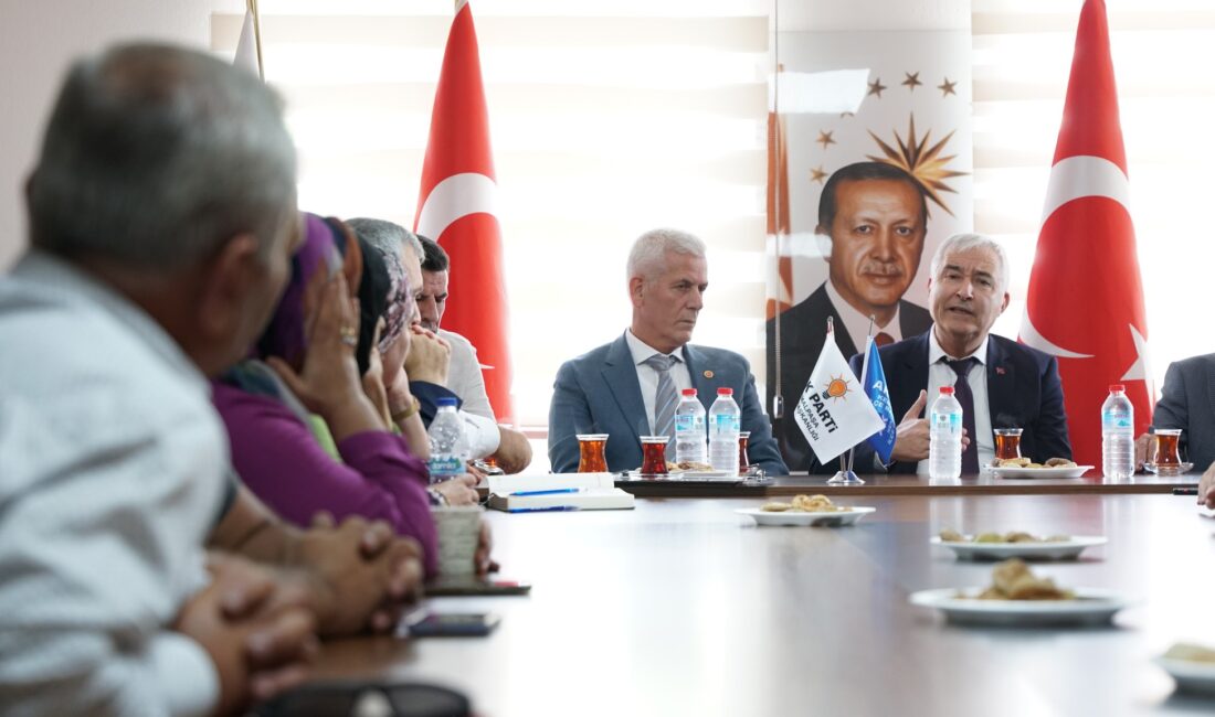 Kemalpaşa Belediye Başkanı Mehmet Türkmen, ilçede bulunan stk ve siyasi