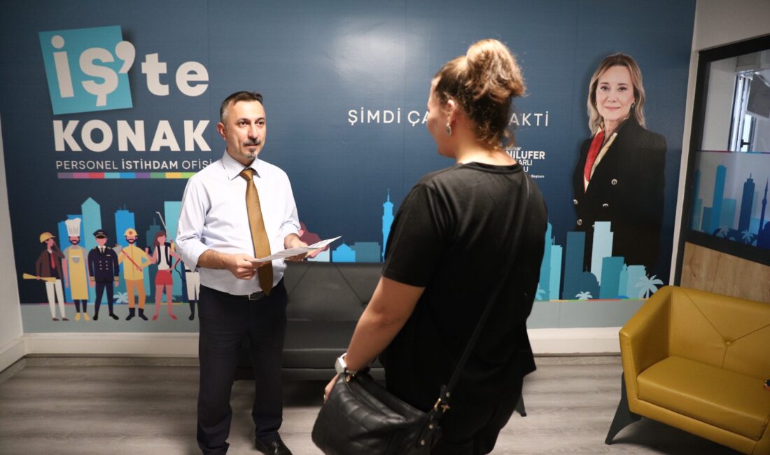 Konak Belediyesi’nin, işverenle iş arayan vatandaş arasında köprü olan ‘İş’te
