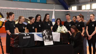 Nilüfer Belediyespor oyuncusu Lopez törenle ülkesine uğurlandı   Nilüfer Belediyespor Kadın