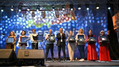 Antalya Muratpaşa Belediye Başkanı Ümit Uysal, 8. Yöreler Renkler Festivali’nin