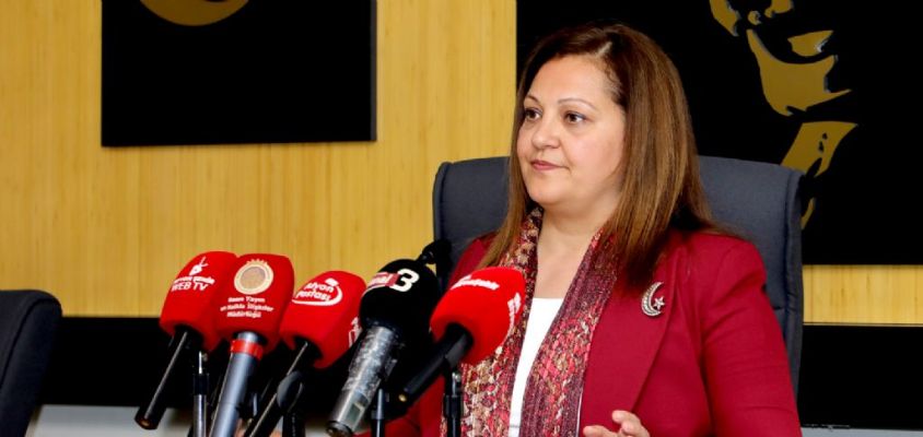 Başkan Burcu Köksal’dan “Zafer Kart” Müjdesi: İHTİYAÇ SAHİPLERİNE DESTEK GELİYOR!