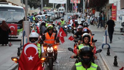 Karamürsel Belediyesi, 30 Ağustos Zafer Bayramı’nın 102’inci yıl dönümünde düzenlediği