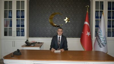 İçişleri Bakanlığı, tutuklanan CHP’li Esenyurt Belediye Başkanı Ahmet Özer’in görevden