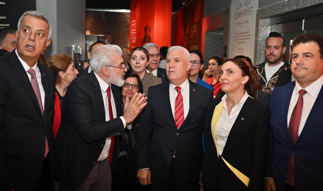  Bursa Büyükşehir Belediyesi, Cumhuriyet’in 101. yıl dönümünde Ulu Önder Mustafa
