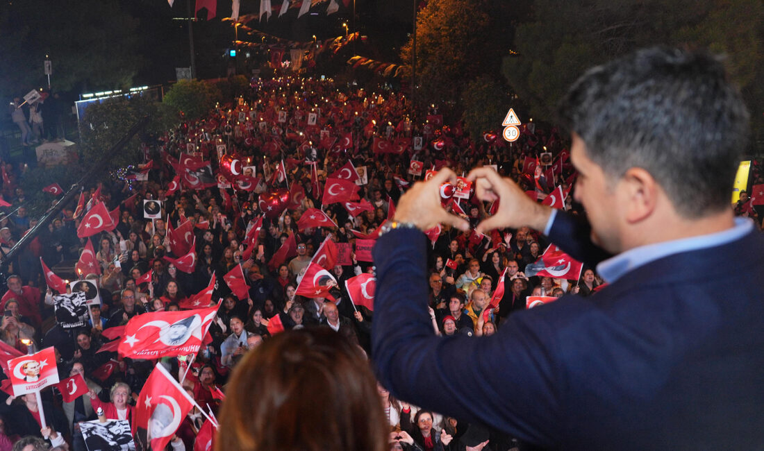 Cumhuriyetimizin 101. yılı tüm Türkiye’de olduğu gibi Ataşehir’de de büyük
