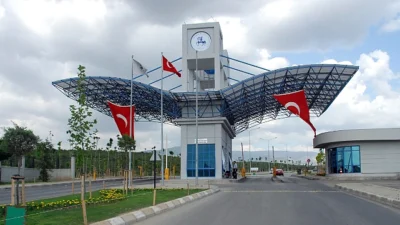 Narlıdere Belediye Başkanı Erman Uzun’un dayısı olduğu belirtilen iş insanı