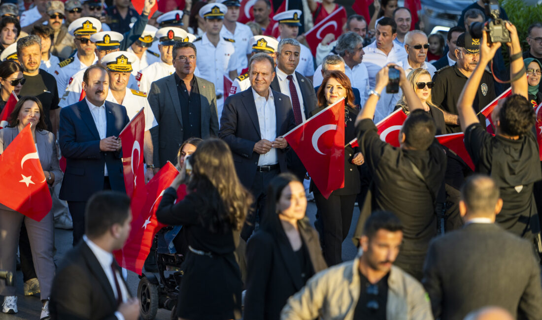 “CUMHURİYETİMİZ GENÇLERİMİZE EMANET” Mersin Büyükşehir Belediye Başkanı Vahap Seçer, Cumhuriyet’in