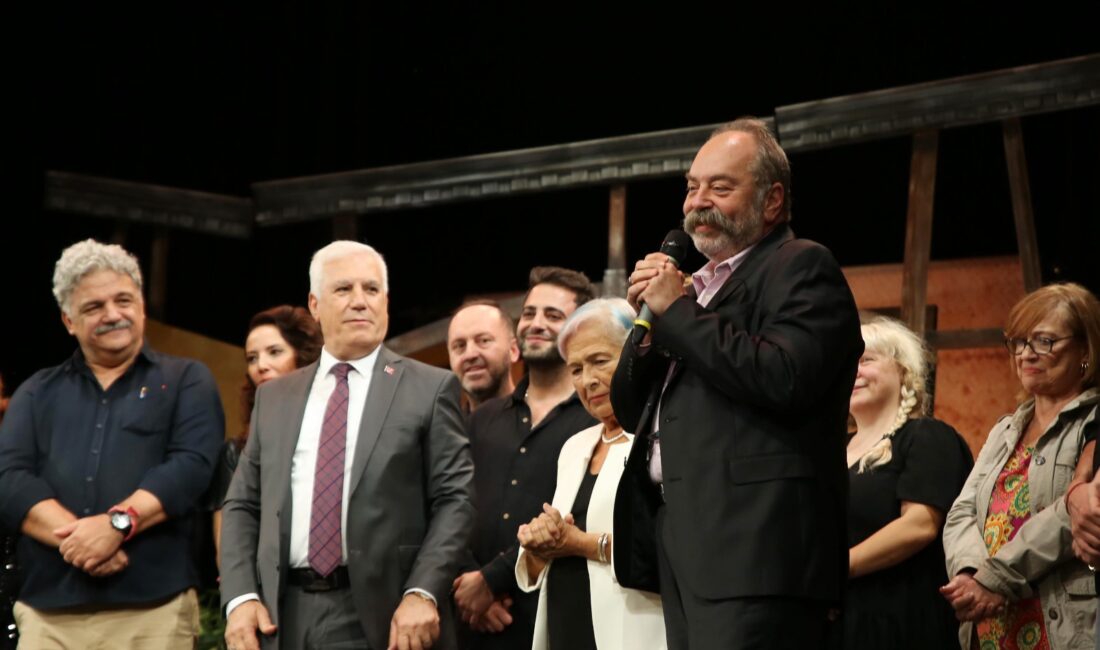 Bursa Büyükşehir Belediyesi Şehir Tiyatroları’nın Genel Sanat Yönetmenliği görevine usta