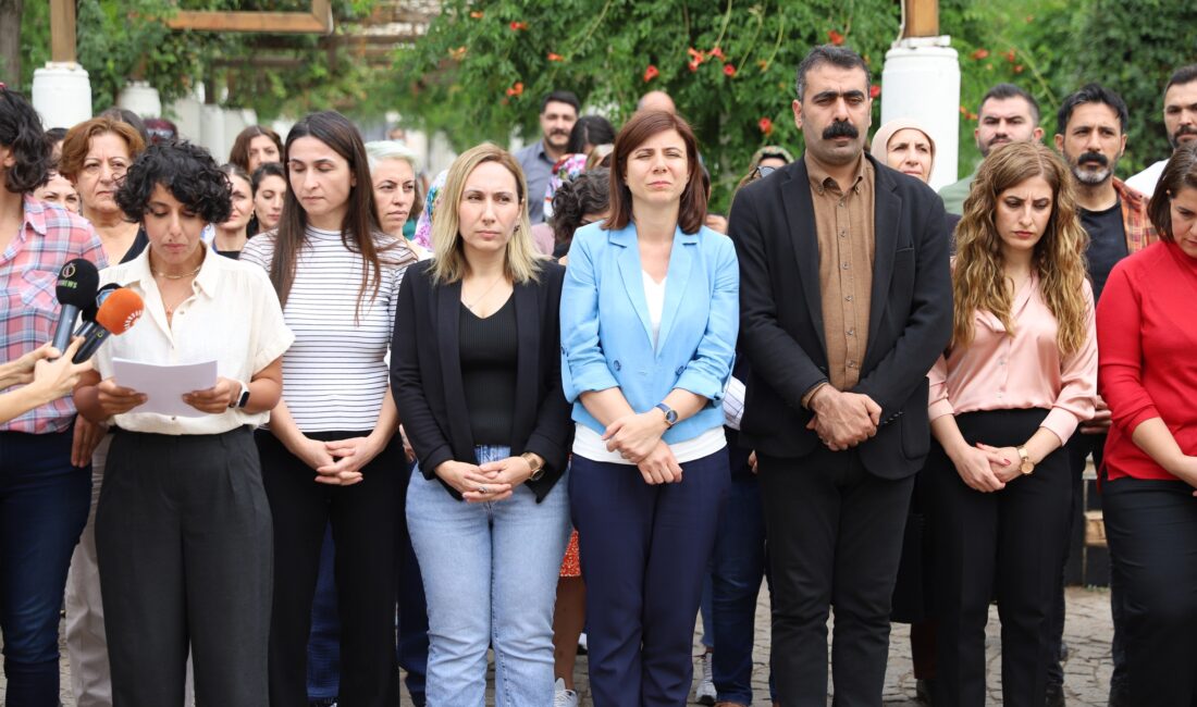 Diyarbakır Büyükşehir Belediyesi Eş Başkanı Serra Bucak, 11 Ekim Dünya