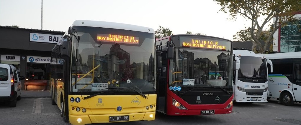 Büyükşehir’in ulaşım desteği aileleri sevindirdi ‘Başkanımız derdimize derman oldu’ Taşımalı