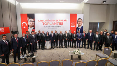 “İKTİDARI ERKEN SEÇİME ZORLAMAK, SONRA UNUTTUKLARINA SAHİP ÇIKMAK HEPİMİZİN GÖREVİ”