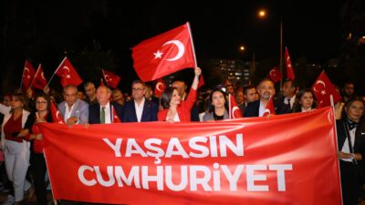 Karabağlar Belediyesi tarafından Cumhuriyetimizin 101. Kuruluş yılı nedeniyle düzenlenen “Cumhuriyet