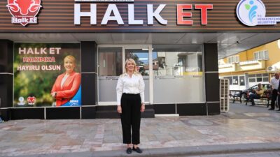 Merkezefendi Belediyesi, ilçedeki vatandaşlara uygun fiyatlı ve kaliteli et ürünleri