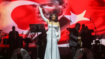 Etimesgut Belediyesi, 29 Ekim Cumhuriyet Bayramı’nın 101.yıl dönümü dolayısıyla kutlamalarına