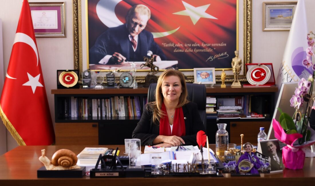 Safranbolu Belediye Başkanı Mimar Elif Köse Cumhuriyet’in 101. Yıldönümünde videolu