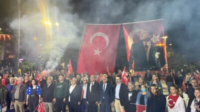 Cumhuriyet Bayramı’na özel 1000 kişiye ücretsiz balık-ekmekYumurtalık’ta Cumhuriyet Bayramı bir