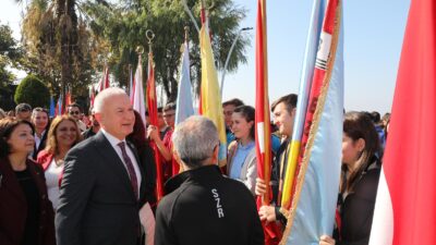 Cumhuriyetin kuruluşunun 101. Yıldönümü kutlamaları tüm yurtta olduğu gibi Karamürsel’de