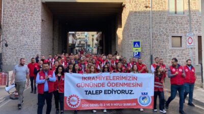 İzenerji işçilerinin, ikramiyelerinin zamanında ve düzenli yatırılması talebiyle başlattıkları eylemlere