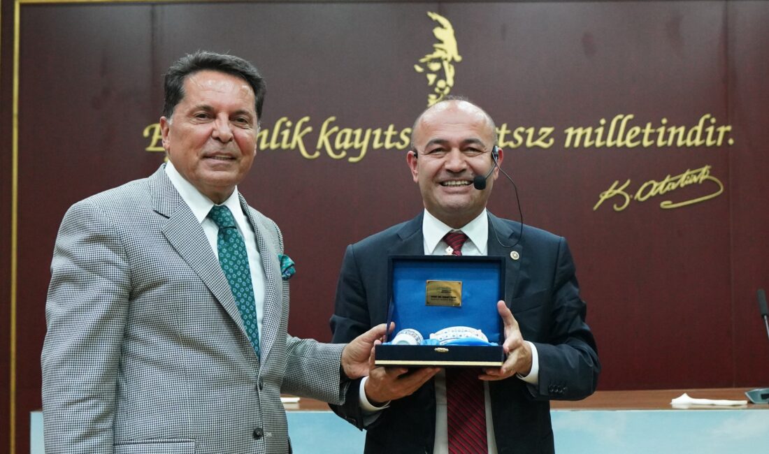 CHP Genel Başkan Yardımcısı ve İstanbul Milletvekili Özgür Karabat, Esenyurt’ta