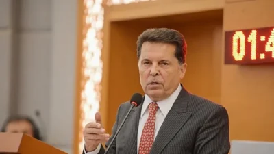  CHP’li Esenyurt Belediye Başkanı Ahmet Özer, hakkında yürütülen terör örgütü üyeliği soruşturması kapsamında