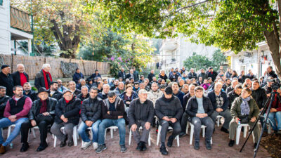 Bugün hem el emeği tezgâhları hem de akülü araçlarla ilgili