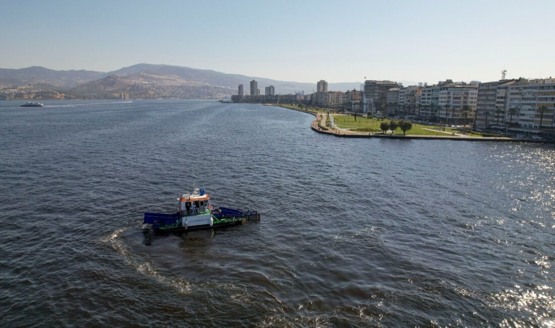 “Körfezin geleceği İzmir’in geleceği” İzmir Körfezi’nin temizliği için çalışmalarını sürdüren