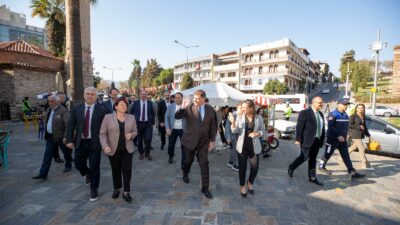 İzmir Büyükşehir Belediye Başkanı Dr. Cemil Tugay, Büyükşehir Belediyesi tarafından