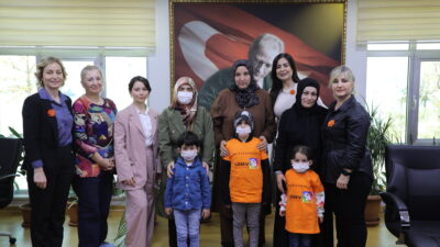 LÖSEV yetkileri ve tedavi gören çocuklar Lösemili Çocuklar Haftası dolayısıyla