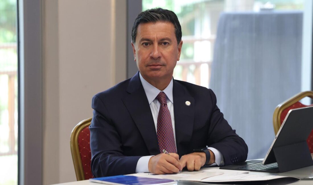 Muğla Büyükşehir Belediye Başkanı Ahmet Aras Dünya Seyahat Fuarı’na(World Travel