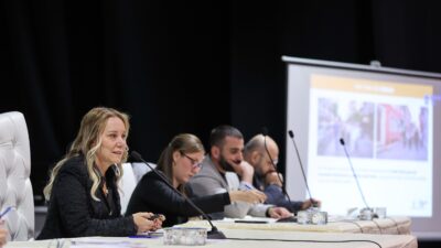 Konak Belediye Başkanı Nilüfer Çınarlı Mutlu, belediye meclis toplantısında, Konak’ta