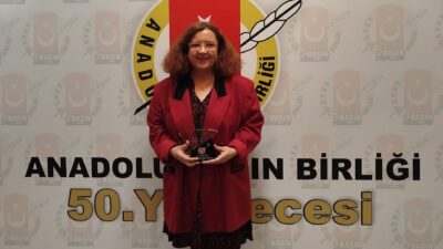 Hak gaspına karşı  direnişe ödül  Temizliğe sürülen Samsunlu  gazeteciye “direniş