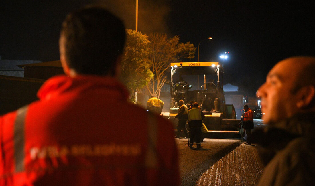 Tuzla Belediye Başkanı Eren Ali Bingöl, gece mesaisi kapsamında Orhanlı-Gençlik