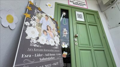 Hatay’da öğretmen Esra Şahutoğlu’nun eşi ve iki oğluyla depremde hayatını