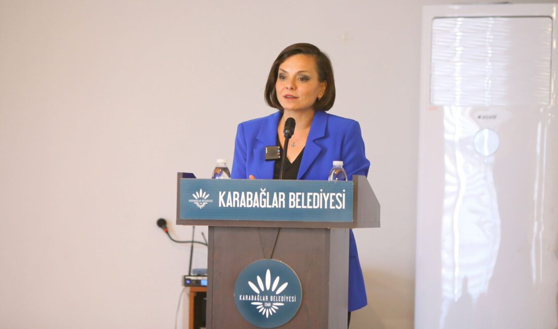 Karabağlar Belediyesi, bağımlılıkla mücadele çerçevesinde başlattığı seminer programlarıyla aileleri bilinçlendirmeyi