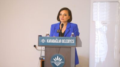 Karabağlar Belediyesi’nden Bağımlılıkla Mücadele Seminerleri başladı Karabağlar Belediyesi, bağımlılıkla mücadele çerçevesinde başlattığı seminer programlarıyla aileleri bilinçlendirmeyi