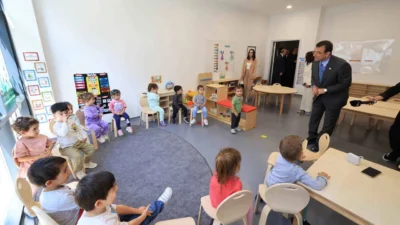 Yerel seçimler öncesi belediyeleri kazanmaları durumunda kreş açılacağını vaat eden