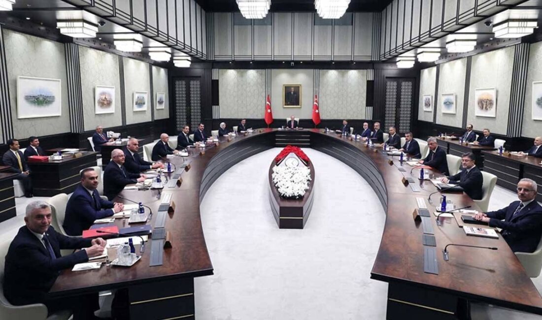 Cumhurbaşkanlığı Kabinesi, AKP’li Cumhurbaşkanı Tayyip Erdoğan başkanlığında bugün toplanıyor. Kabine’nin