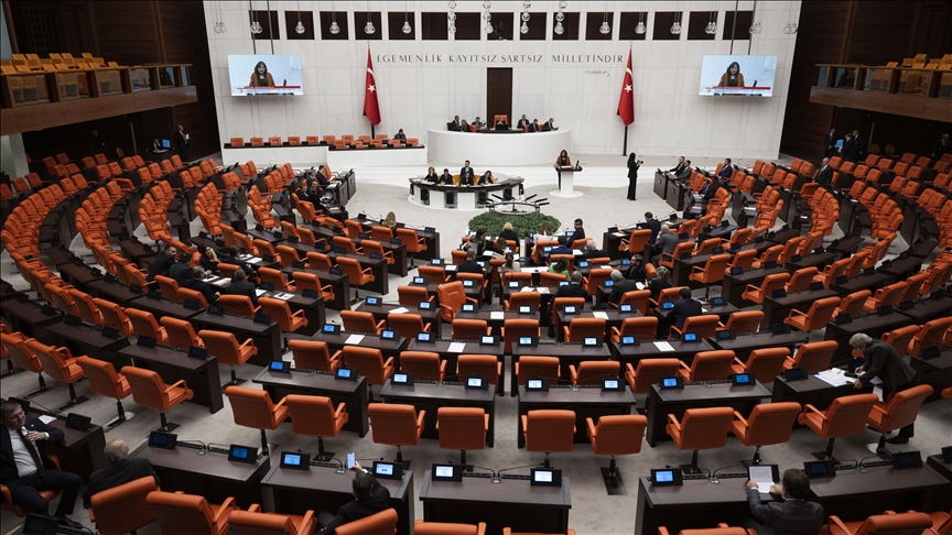 Yetkisiz çakar kullanımına ve ateşli silahlara yönelik cezaların artırılmasını da