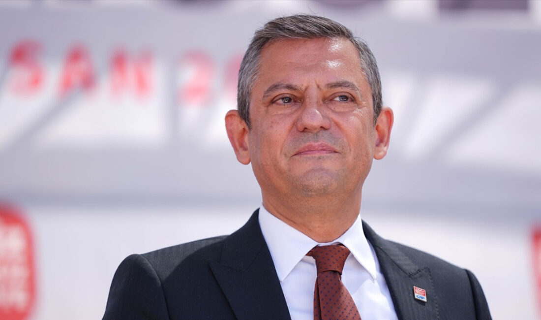 CHP Genel Başkanı Özgür Özel, Esenyurt Belediyesi’ne kayyım atanmasına tepki