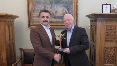 Dikili Belediye Başkanı Adil Kırgöz İstanbul Deniz Otobüsleri (İDO) markasıyla