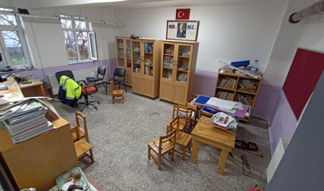 Karamürsel Belediyesi, çocuklarımızın daha modern ve sağlıklı koşullarda eğitim alabilmesi
