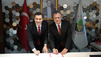 Manisa Büyükşehir Belediye Başkanı Mimar Ferdi Zeyrek, ilçe ziyaretleri kapsamında